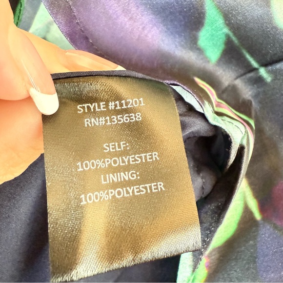 Hutch Bow Navy Multi Floral Babydoll Mini Dress Size Large NWT - Picture 13 of 14